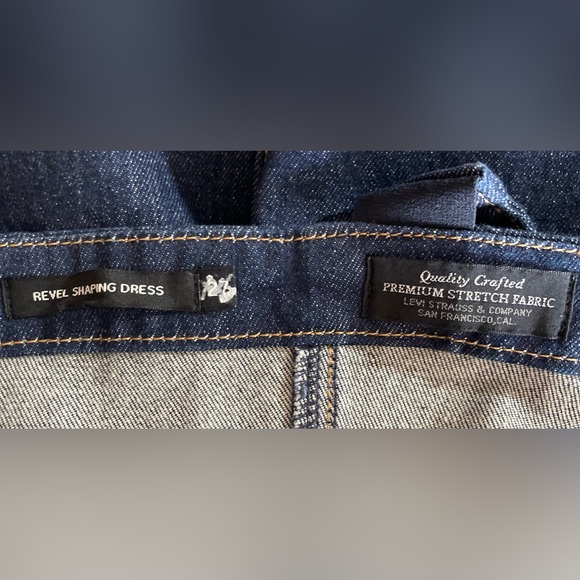 LEVI STRETCH FABRIC ZIP FRONT BODY CON - Picture 6 of 11